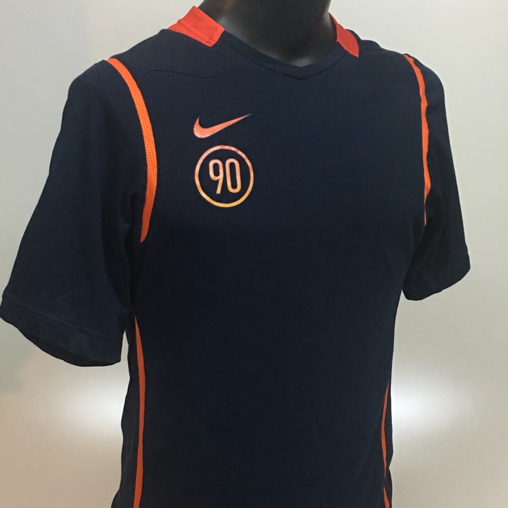 Nike 90 short sleeve shirt small.